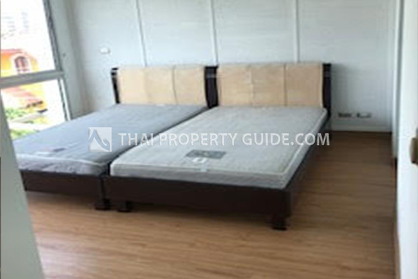 Townhouse in Sathorn 